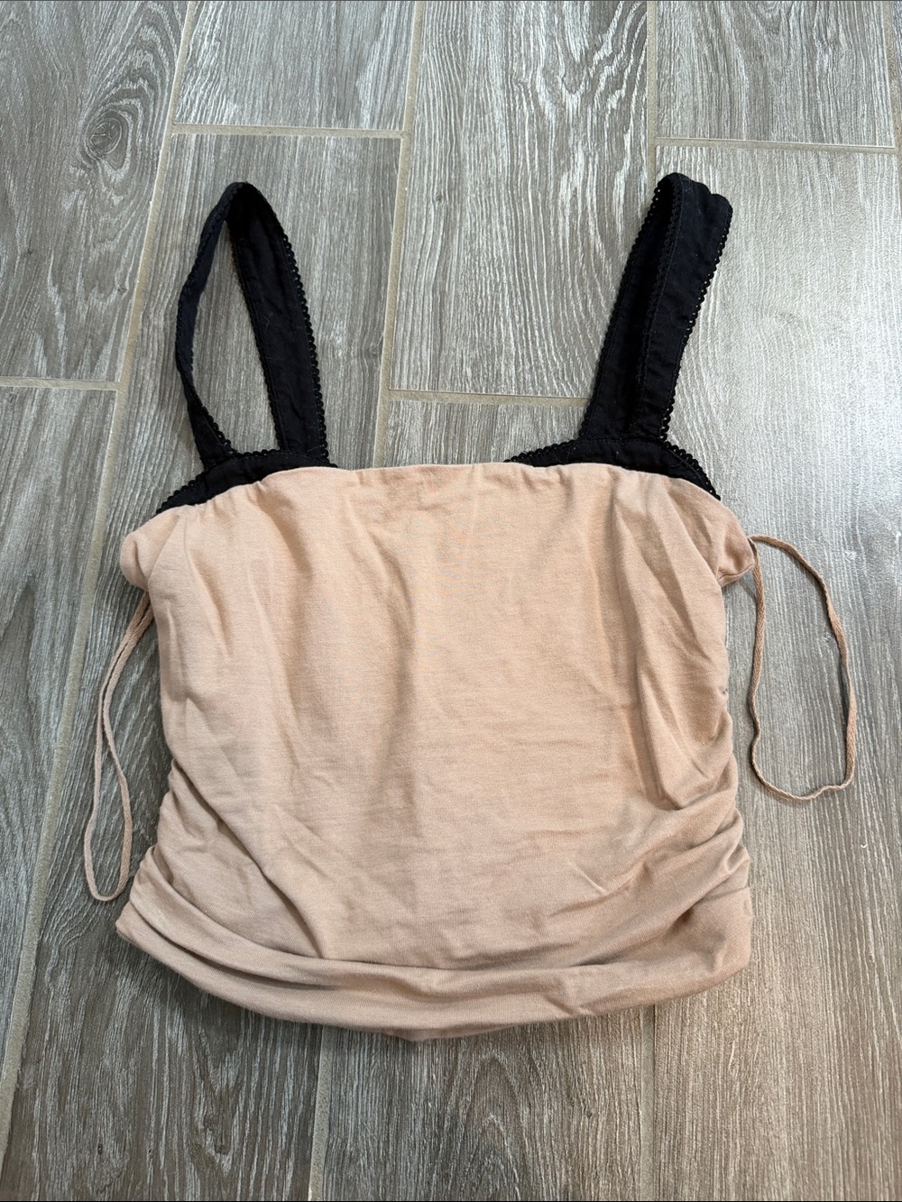 Free People cropped Nude/Taupe Camisole Tank w/Black lace trim Straps size small